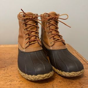 Bean boots size 9 with goretex